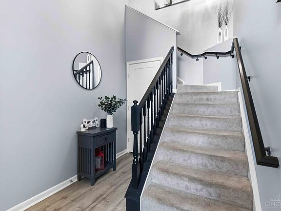 4th image of 5874 Stonebridge Cir