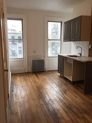 Rented by Dream Space Realty | media 10
