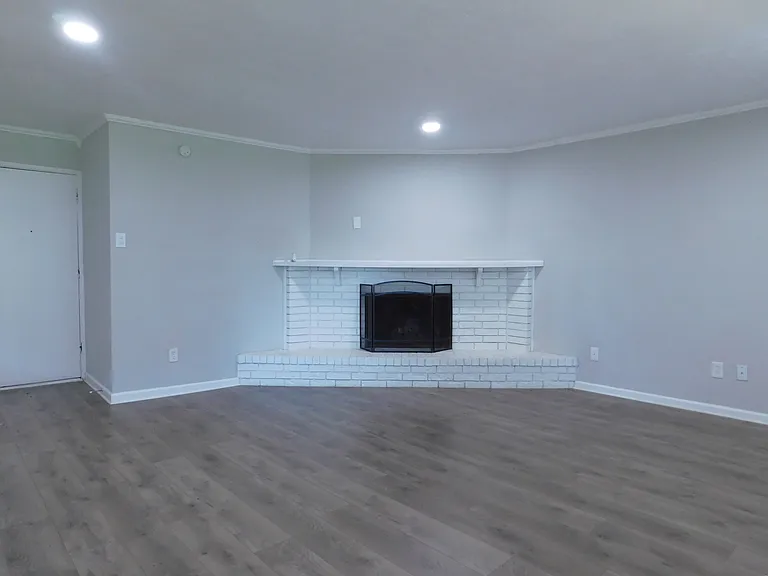 5529 Gates Dr — Photo 7