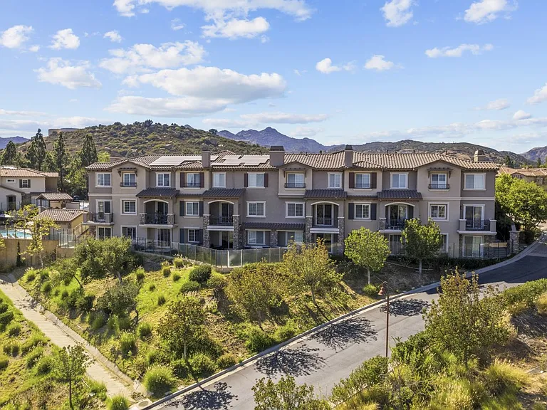 21928 Cortina Pl — Photo 58