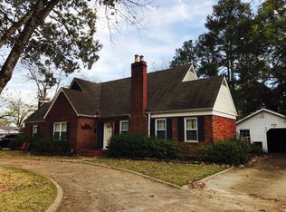 868 E Westbrook St, West Point, MS 39773