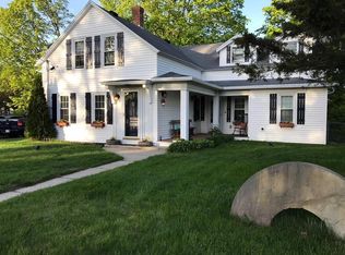 25 Cook St, Douglas, MA 01516