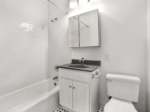 5th image of 720 Greenwich St APT 3K
