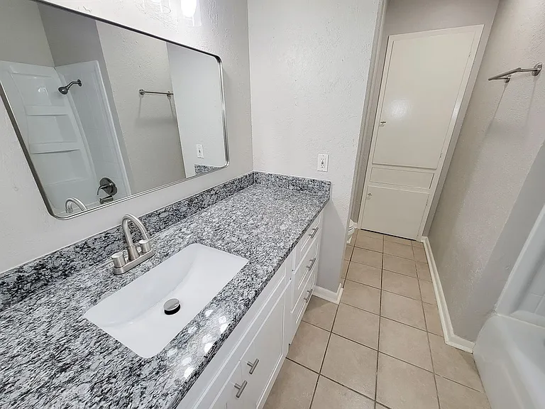 1803 Cypress Dr — Photo 35