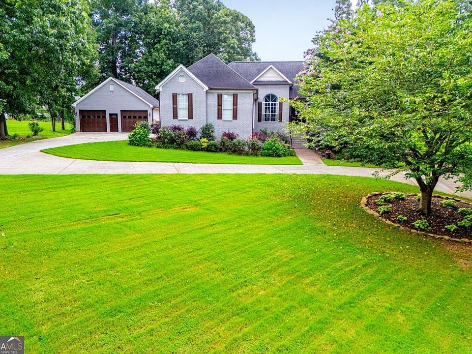 1st image of 72 Oak Walk