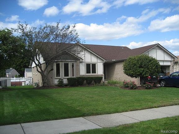 2nd image of 42427 Cannon Dr