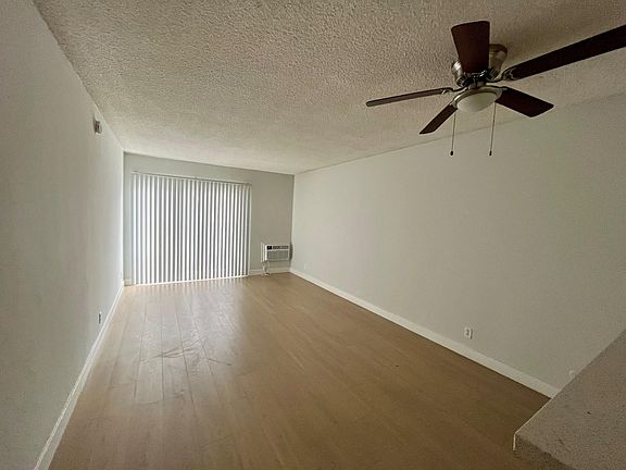 2nd image of 534 S Kingsley Dr APT 101