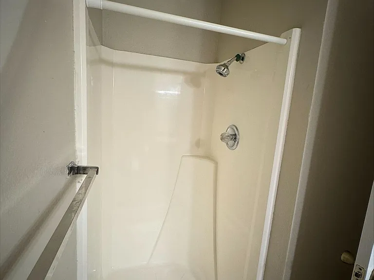 1227 Dallas Dr — Photo 16