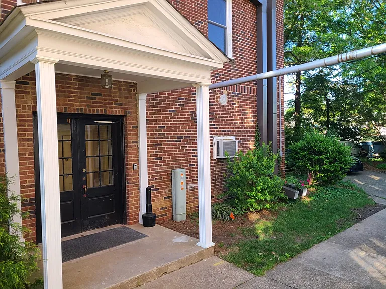 605 South Lexington Avenue — Photo 9