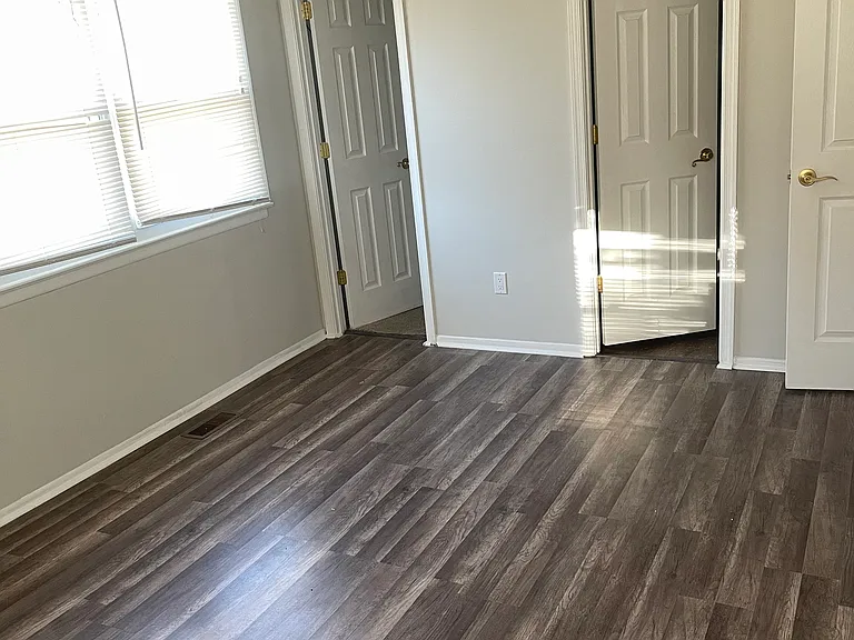 1400 Harford Square Dr — Photo 7
