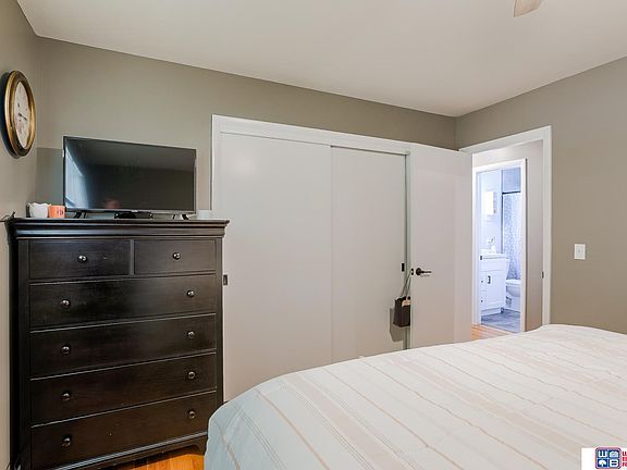 2nd image of 5251 Prescott Ave