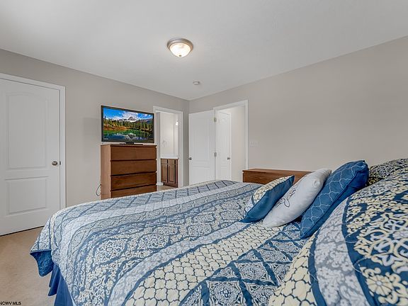 4th image of 112 Woodside Dr