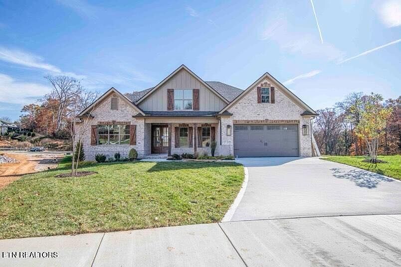1st image of 706 Averystone Ln