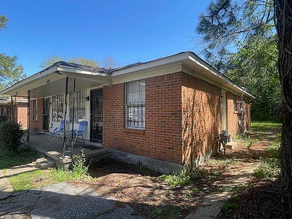2nd image of 4466 Sumners Wells Rd