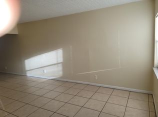 7311 NW 37th St #3, Hollywood, FL 33024