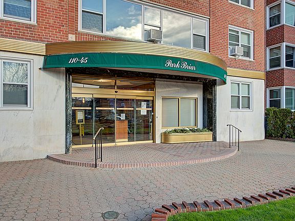4th image of 110-45 Queens Blvd #218