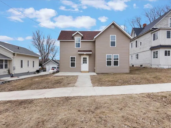 711 Minnesota Ave E, Glenwood, MN 56334