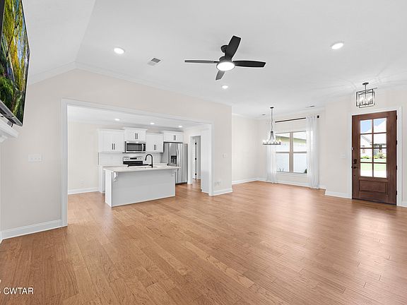 5th image of 12 Tara Dr