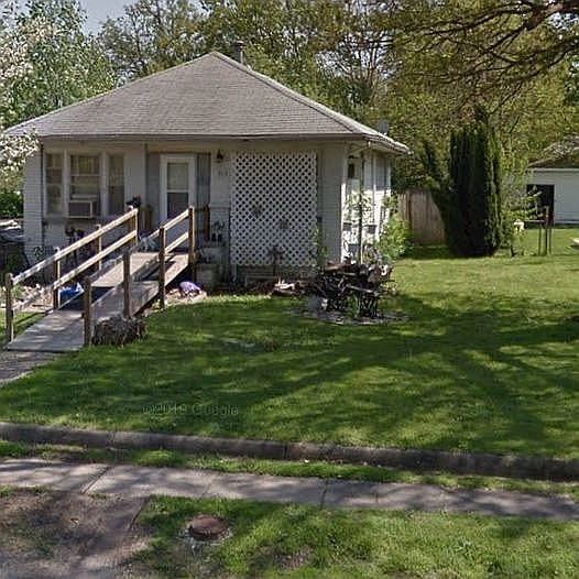 2nd image of 312 E Main St