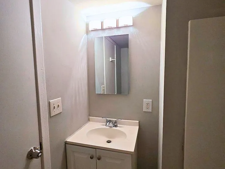 1323 W Fayette St #3A — Photo 7