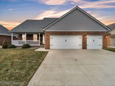 33433 Royal Park Dr W, Fraser, MI, 48026