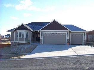 1953 Crestview Dr, Moscow, ID 83843