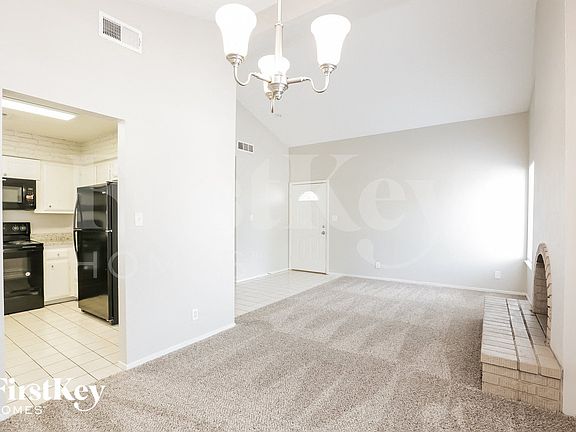 4th image of 3868 Vista Largo Dr