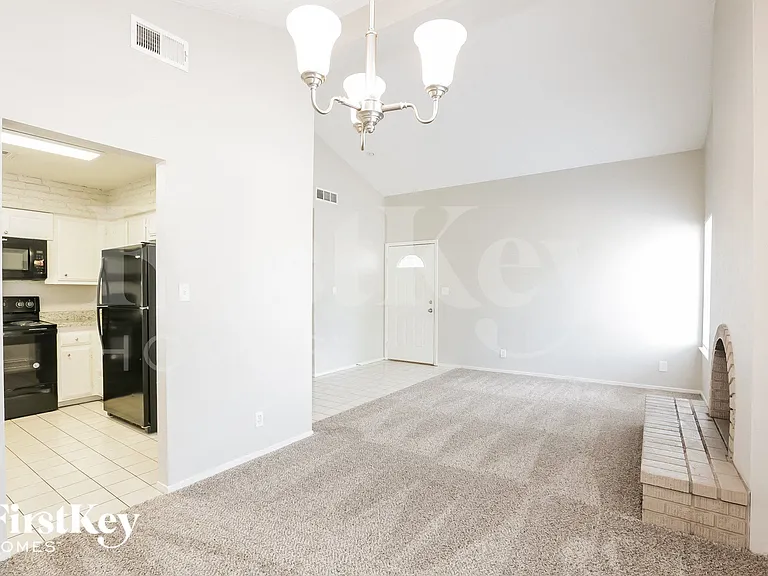 3868 Vista Largo Dr — Photo 4