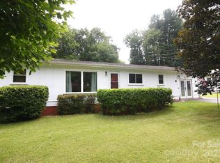 86 Skyview Dr, Waynesville, NC 28786