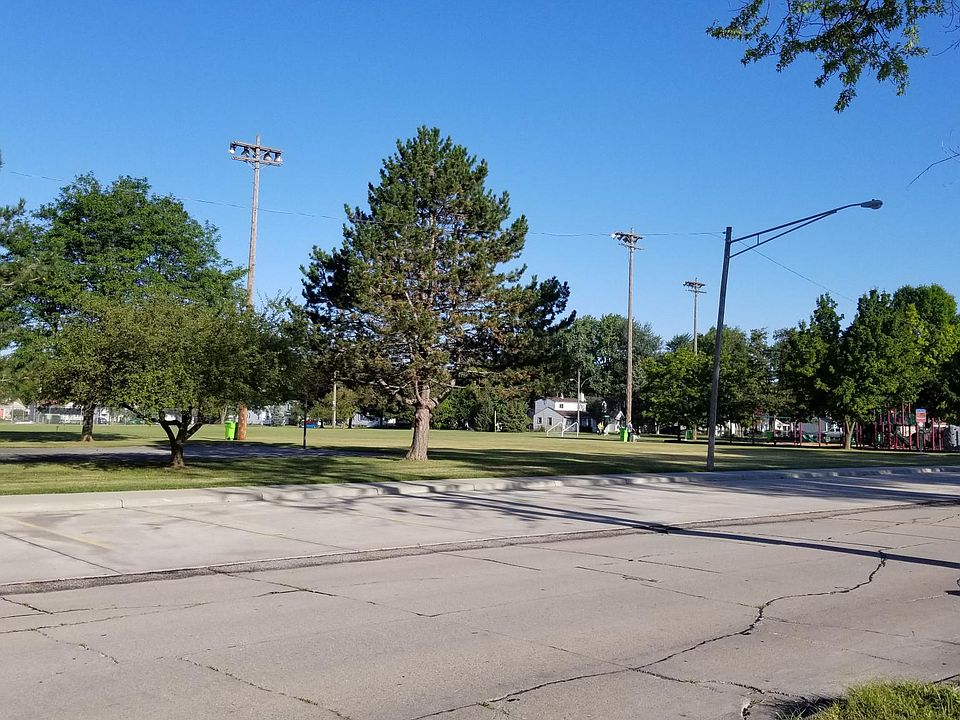 26312 Alger Blvd, Madison Heights, MI 48071 Zillow