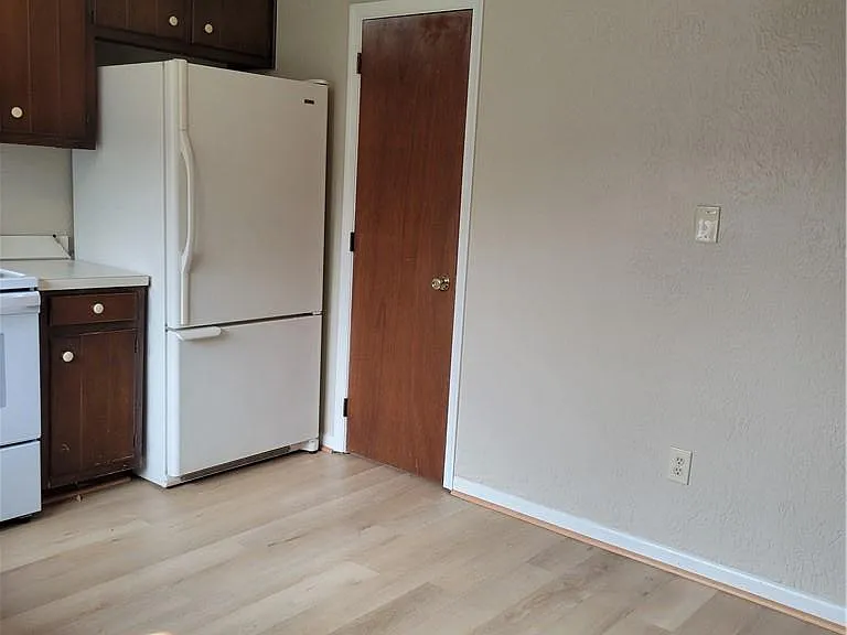 1629 Wilson Rd — Photo 5