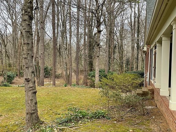 2nd image of 1108 Springfield Dr