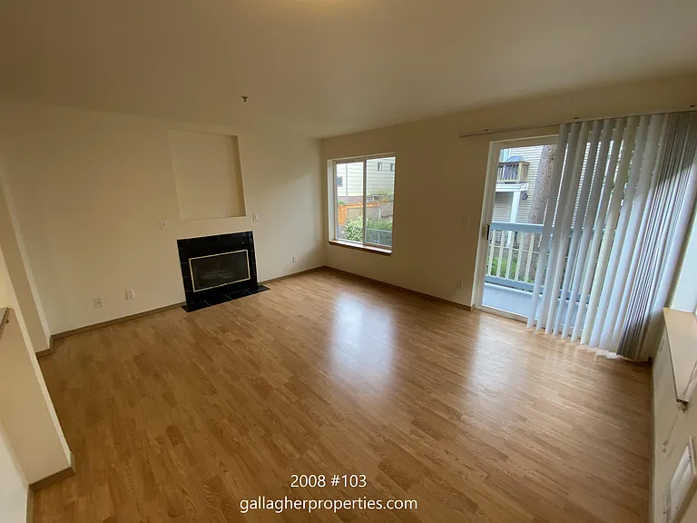 2008 NW 58th St #103 — Photo 2