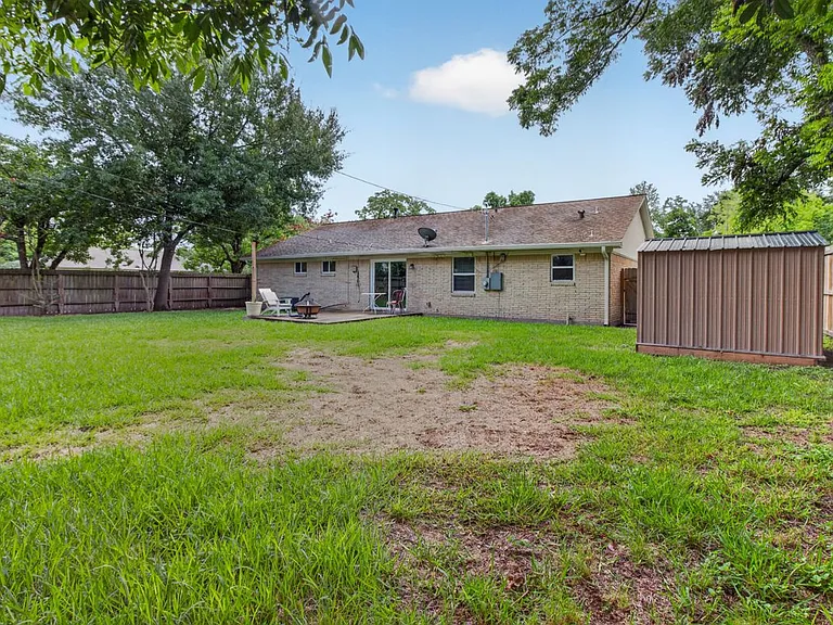 5502 Effingham Dr — Photo 27