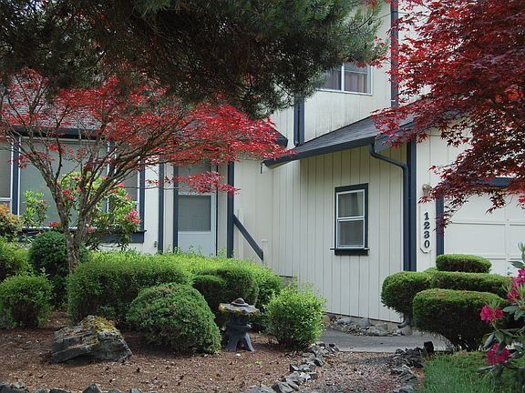 2nd image of 1230 Horsetail Ct SE