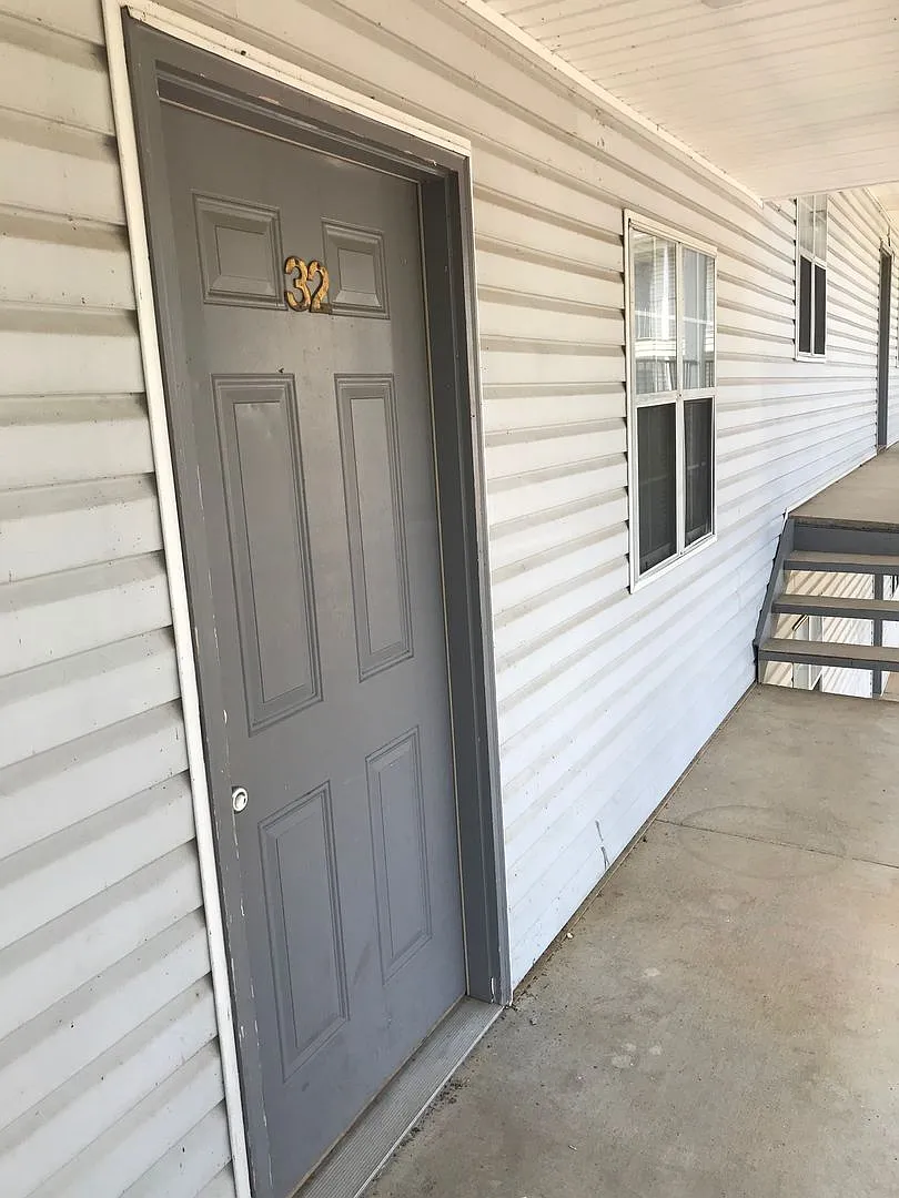Building Photo - 394 Oconee St #32