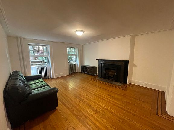 4th image of 72 Sussex St