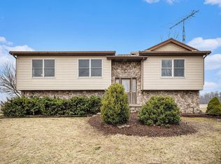 1151 W Reading Rd, Hillsdale, MI 49242