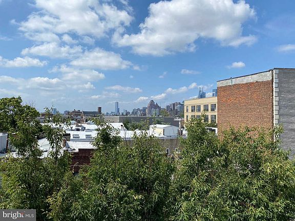 3rd image of 911 E Passyunk Ave Floor 2