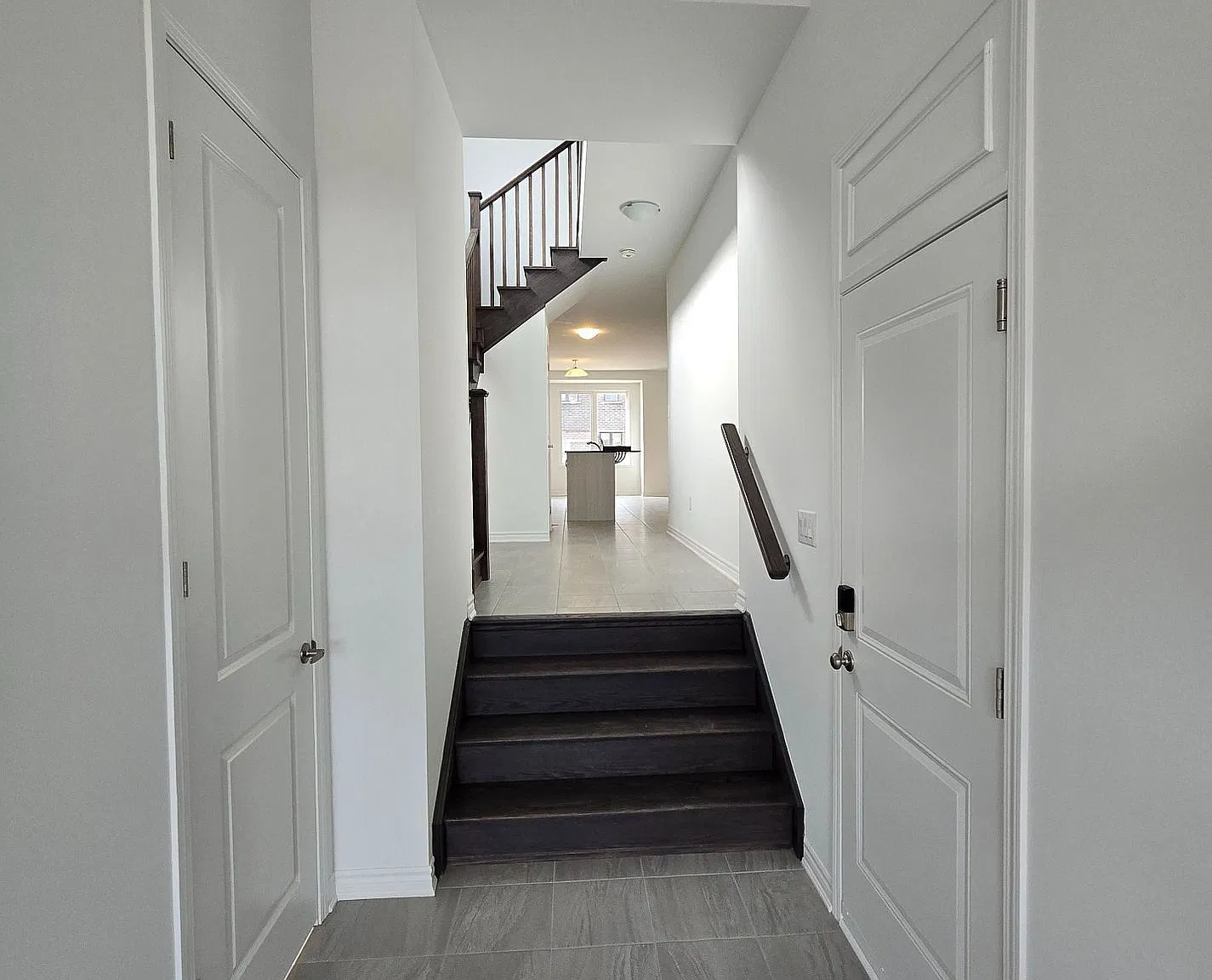 4 bed, $3,300 — Photo 2