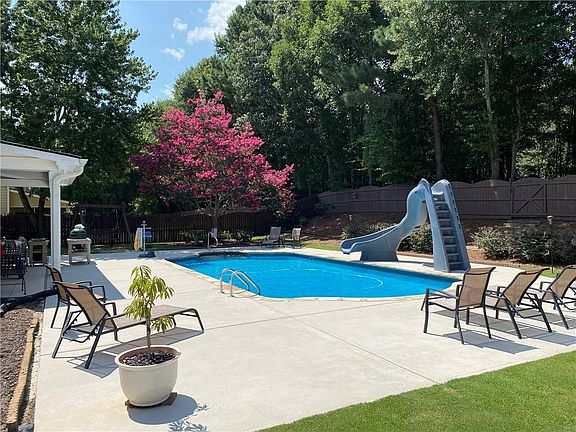 2nd image of 2267 Mitford Ct