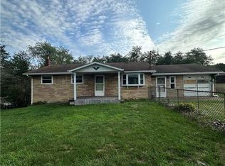134 Hanover Ln, New Cumberland, WV 26047