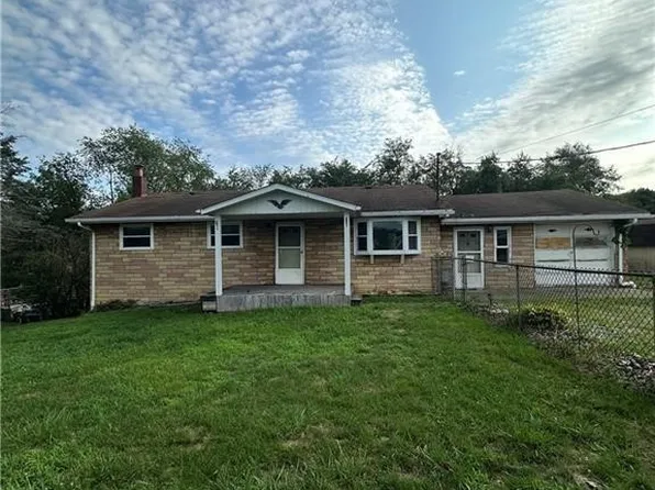 134 Hanover Ln, New Cumberland, WV 26047