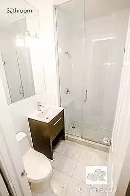 Rented by Jonis Realty | media 24