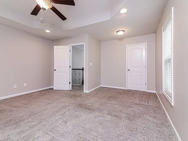157 Golden Gate Pkwy — Photo 9