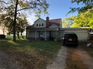 36955 Lake Shore Blvd, Eastlake, OH 44095