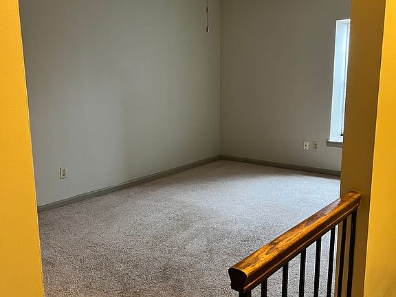 4th image of 410 E 7th St #7G