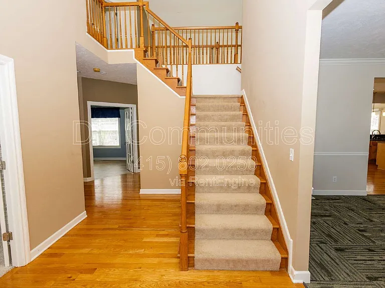 8240 Talbot Cir — Photo 6