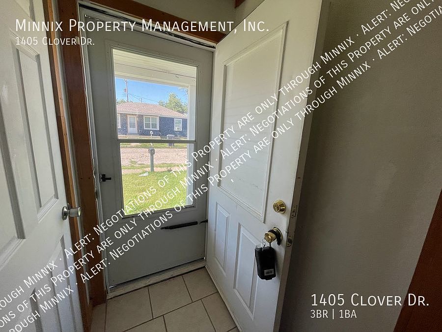 1st image of 1405 Clover Dr