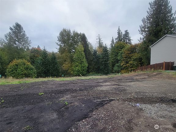 4th image of 6648 Percy Lane SE